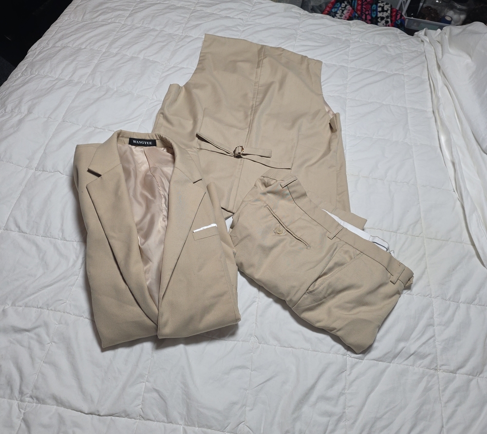 3 Piece Suite Was Worn 1 Time For My Sons Weddig.